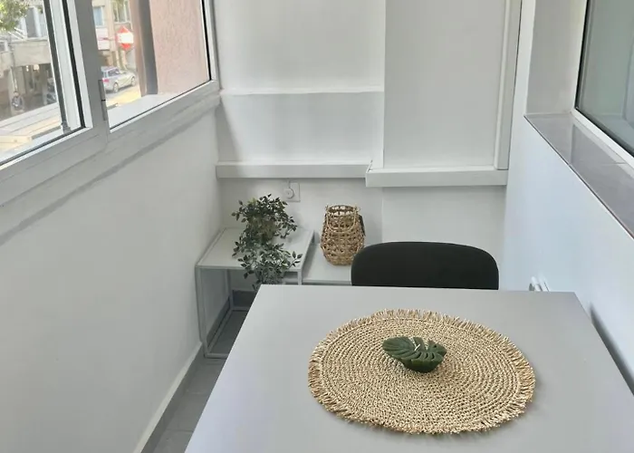 Nest & Rest شقة فارنا